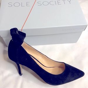 Sole Society Mabel black kid suede back bow pumps shoes